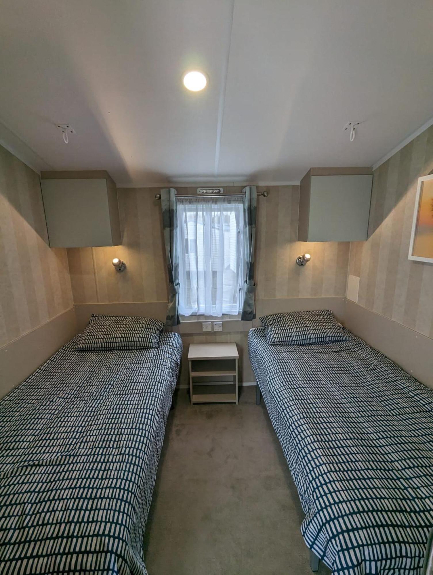 Accessible Friendly Modern Family Caravan Littlesea Haven Weymouth Wyke Regis Exterior photo